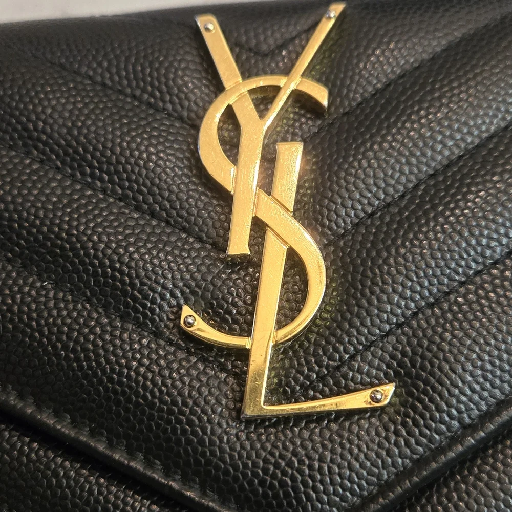 Saint Laurent Grain De Poudre Matelasse Chevron Monogram Flap Wallet - Black - Picture 2 of 15